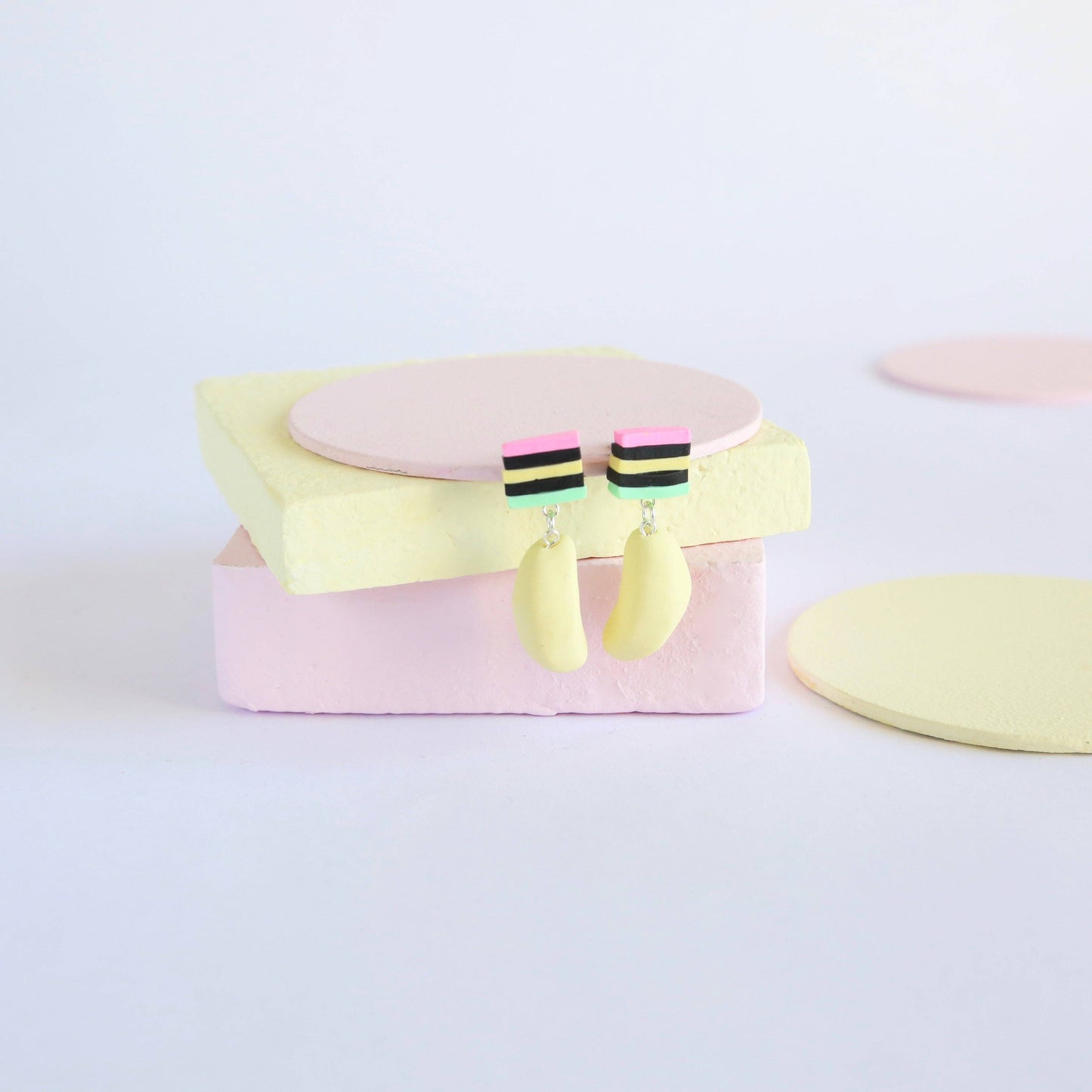 Lolly dangles